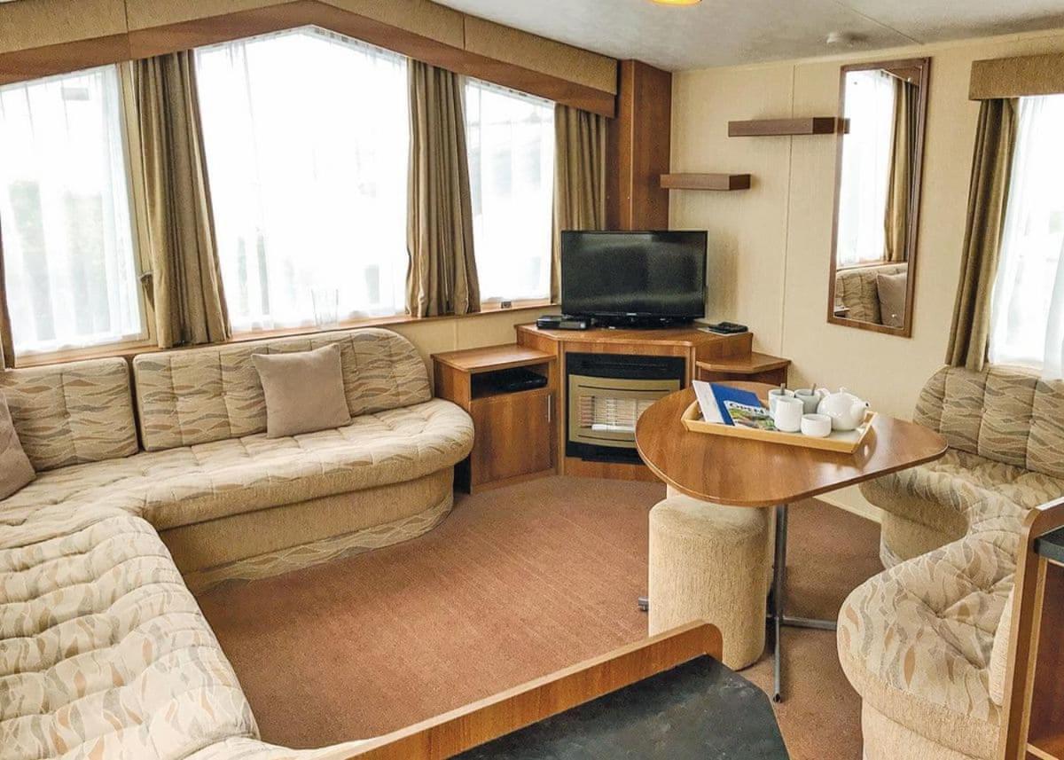 Fishguard Bay Resort Llanllawer Екстериор снимка