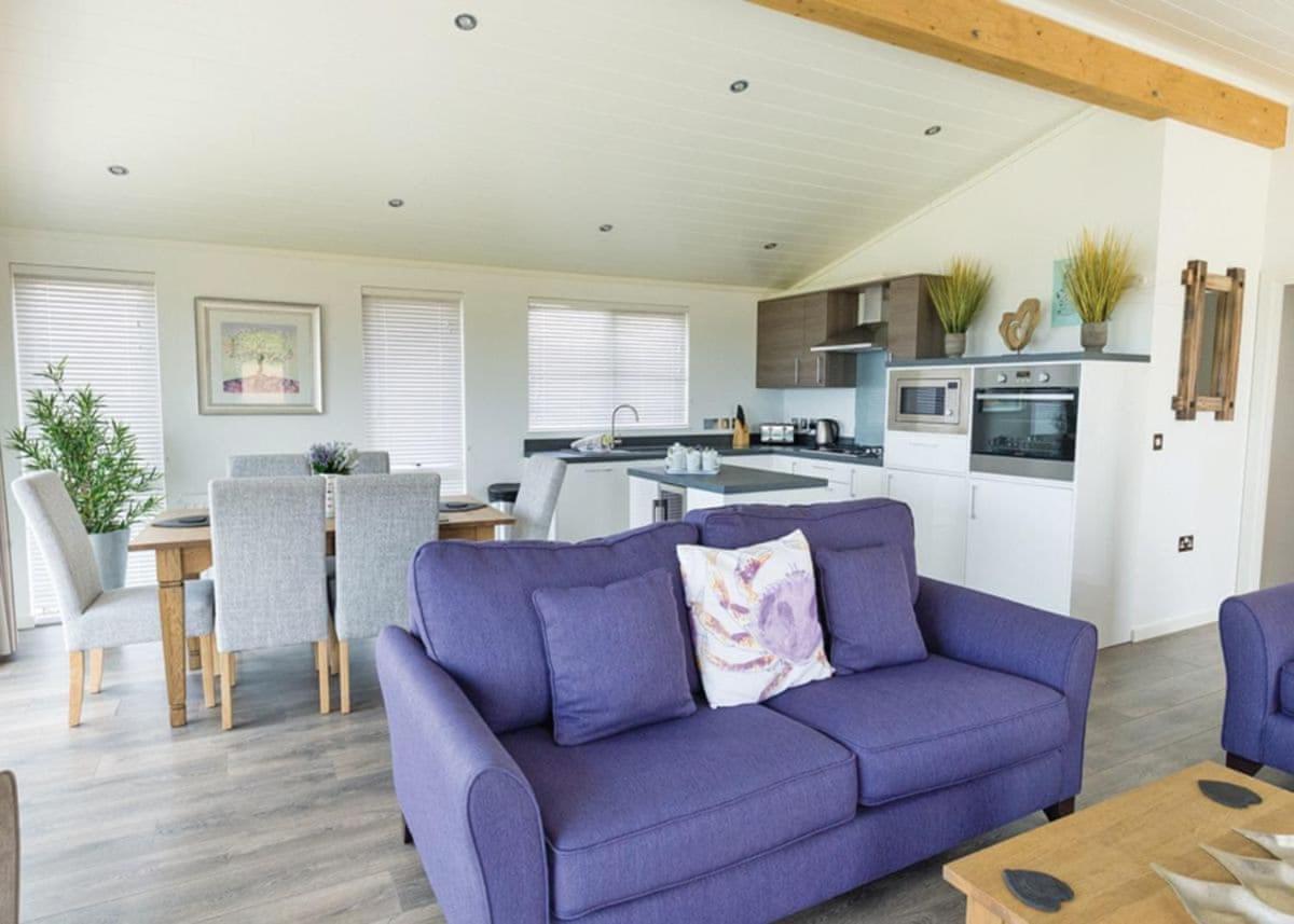 Fishguard Bay Resort Llanllawer Екстериор снимка
